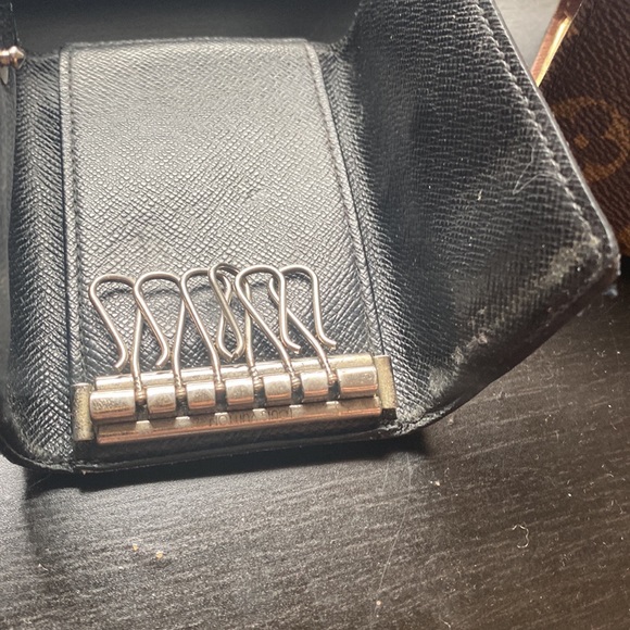 Louis Vuitton key cles his & hers set key wallet multicles - Picture 5 of 17